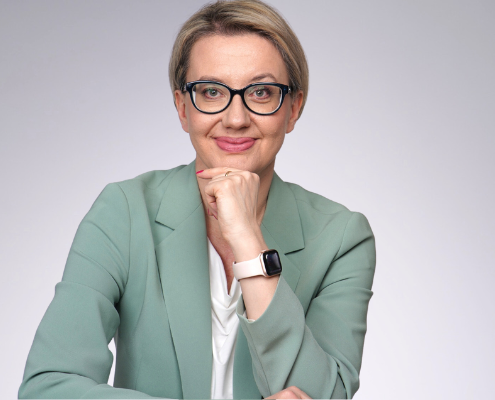 Jovanka Lazarevic-Uber uns
